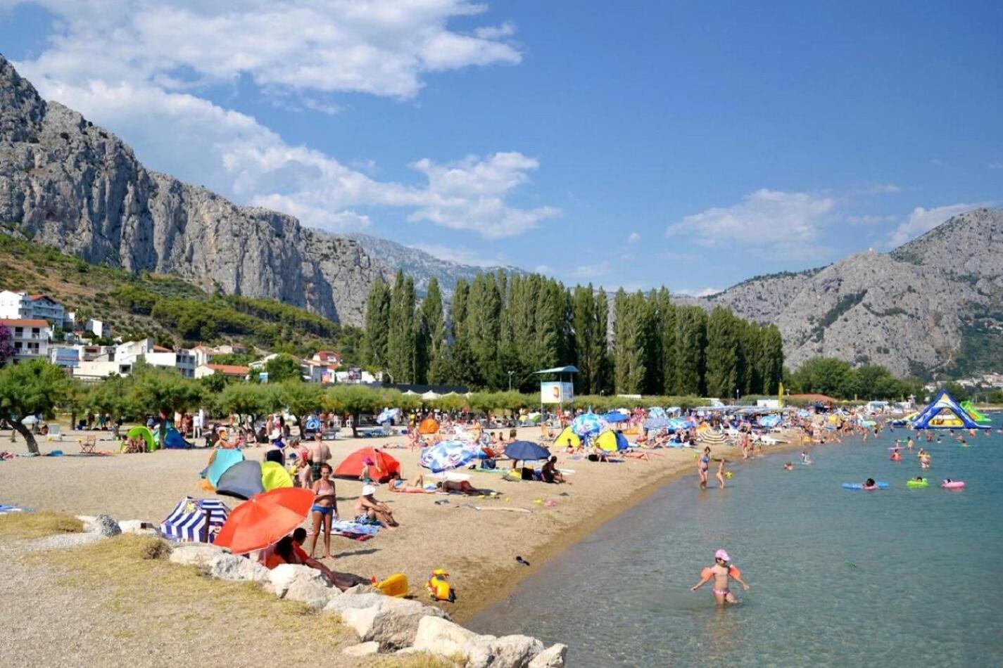 Apartments Zdravko - 150 M From Sandy Beach Duće Esterno foto