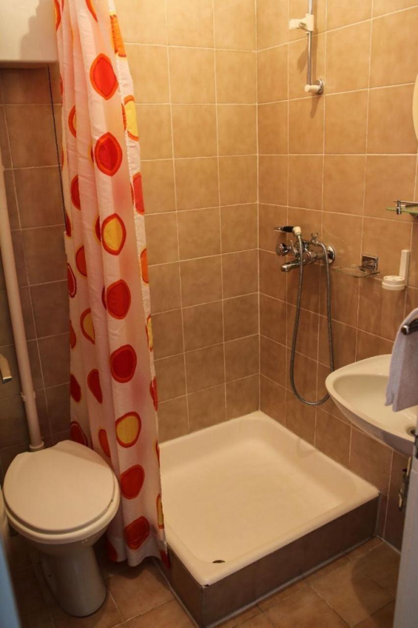 Apartments Zdravko - 150 M From Sandy Beach Duće Esterno foto