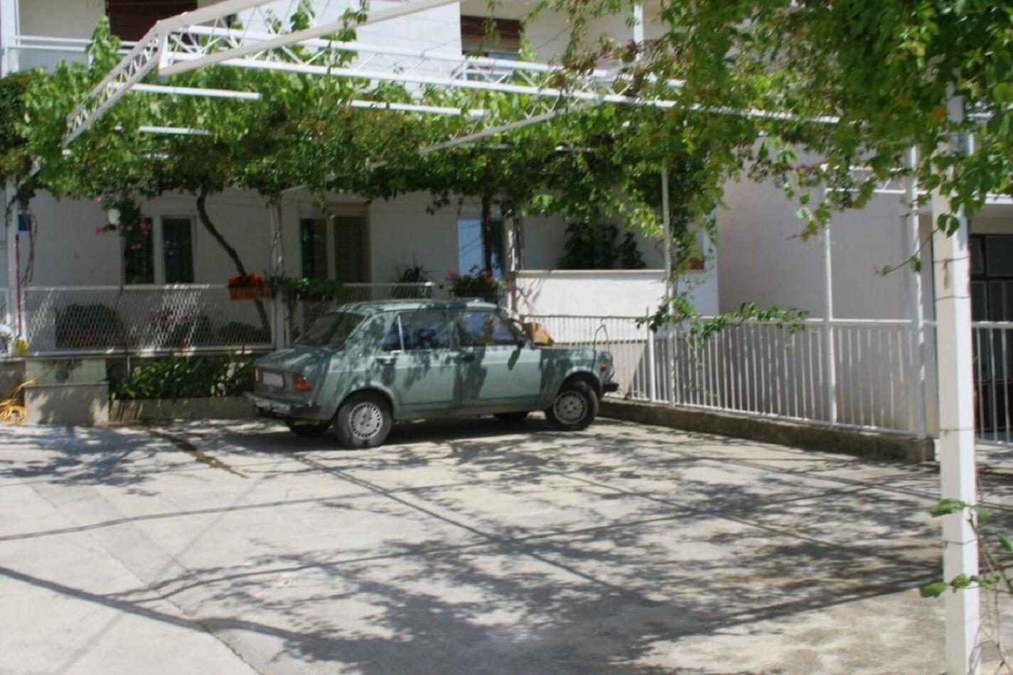 Apartments Zdravko - 150 M From Sandy Beach Duće Esterno foto